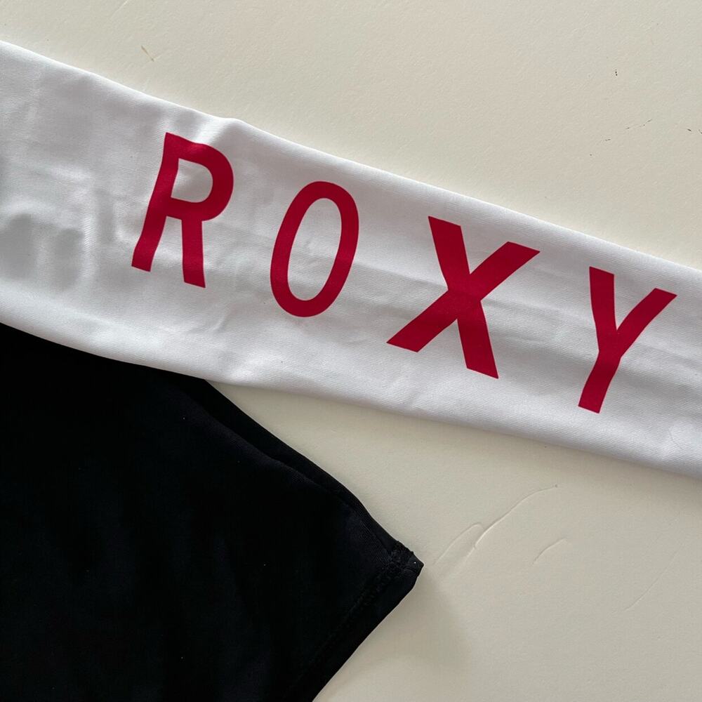 Roxy Rashguard - Picture 2 of 7